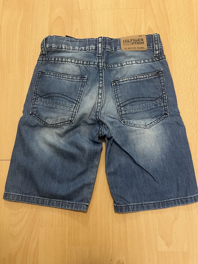 Spodenki jeansowe Tommy Hilfiger 128 na 7-8 lat