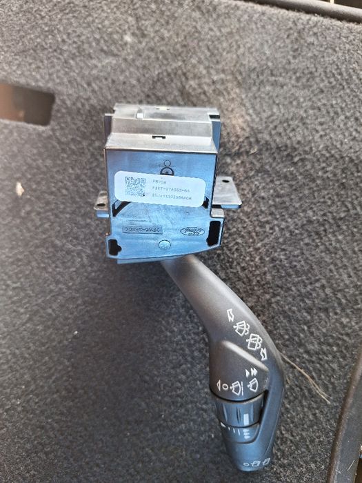 Przełącznik wycieraczek Ford Focus MK3