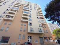 Apartamento T3 no Carregado