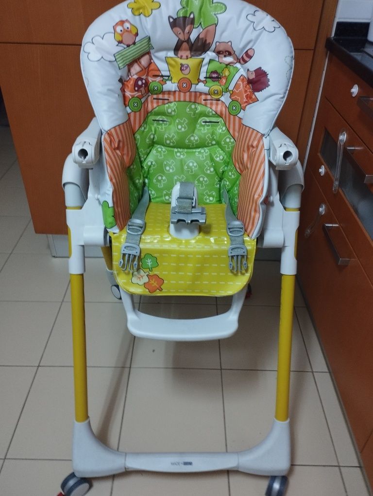 Cadeira de refeição bebé
