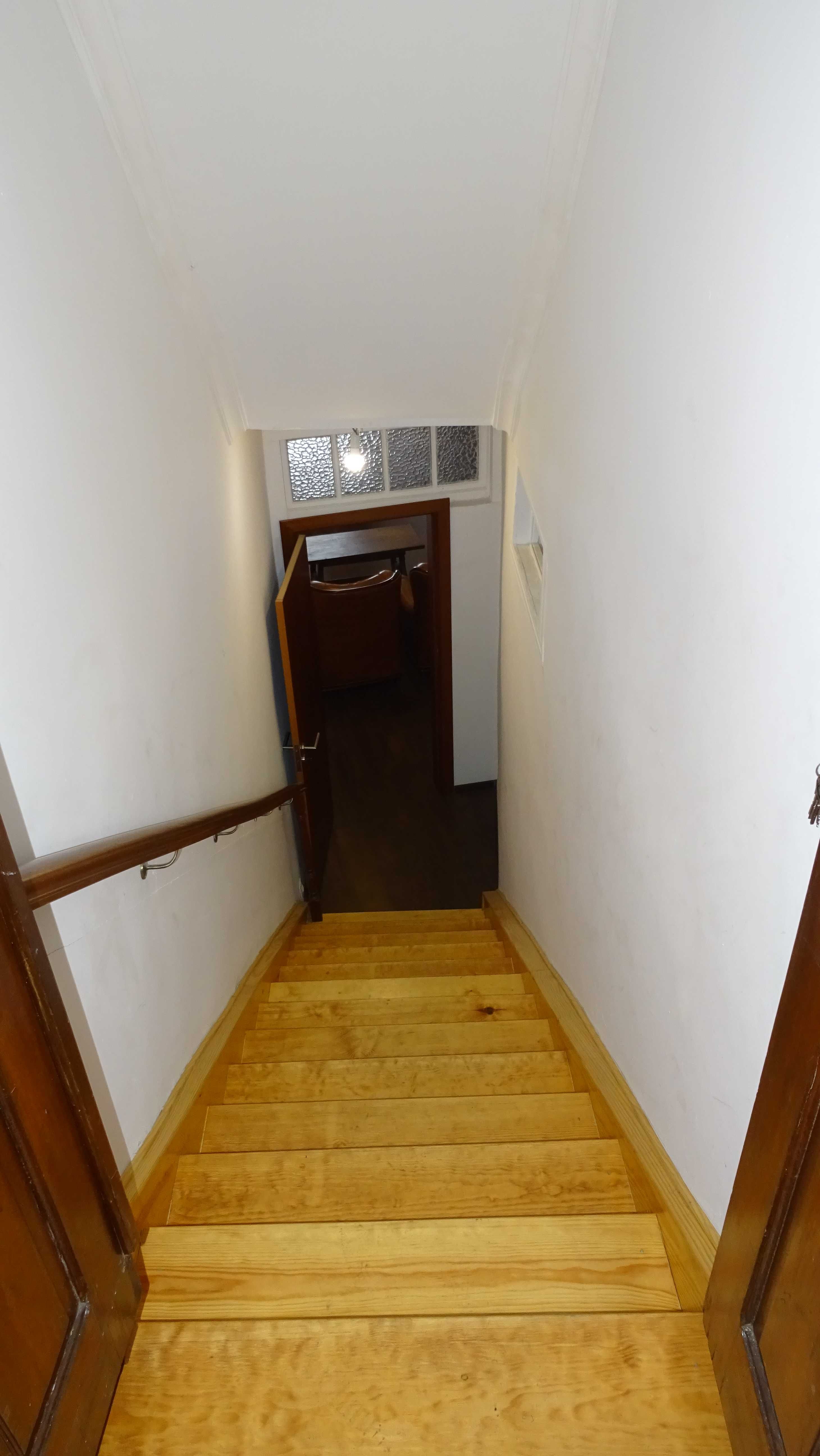 Apartamento T2 - Junto à Campos Melo.