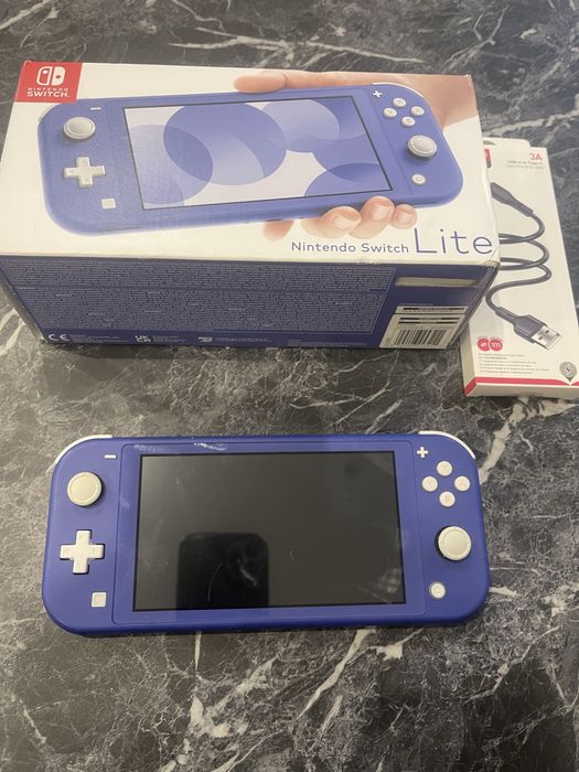 Ігрова консоль nintendo switch lite coral