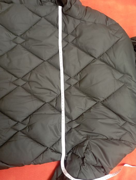 Продам женскую курточку