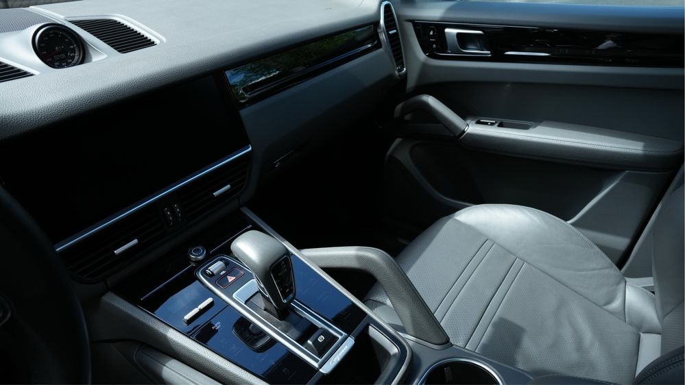Porche Caenne 2020 рік 40000 пробігу дуже гарний стан.