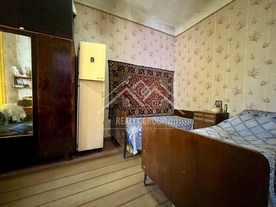 Продаж  просторого будинку Універмаг 44 квартал