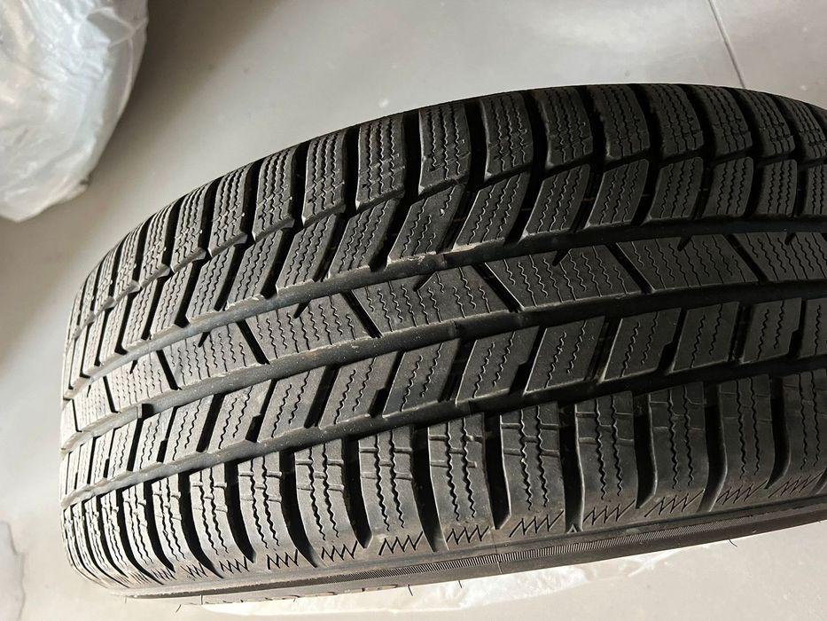 Зимня резина на дисках TOYO SNOWPROX s954 suv 235/60/r18