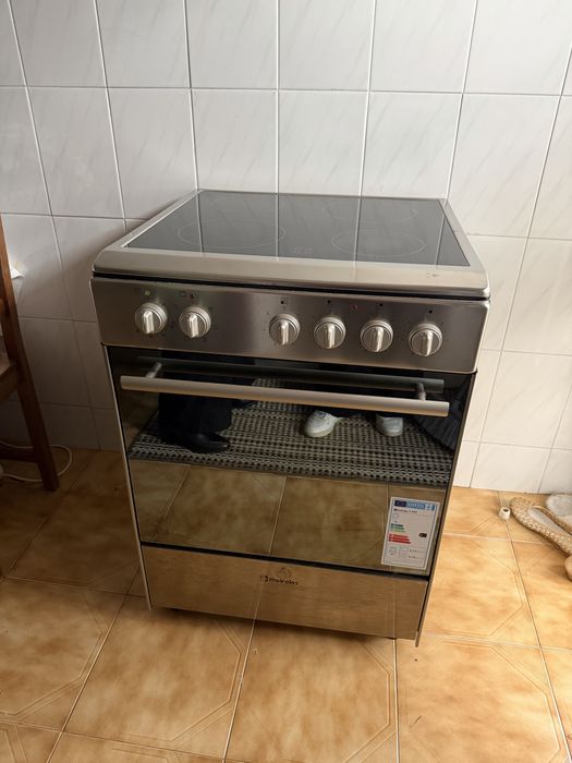 Forno e fogão elétrico - Como Novo