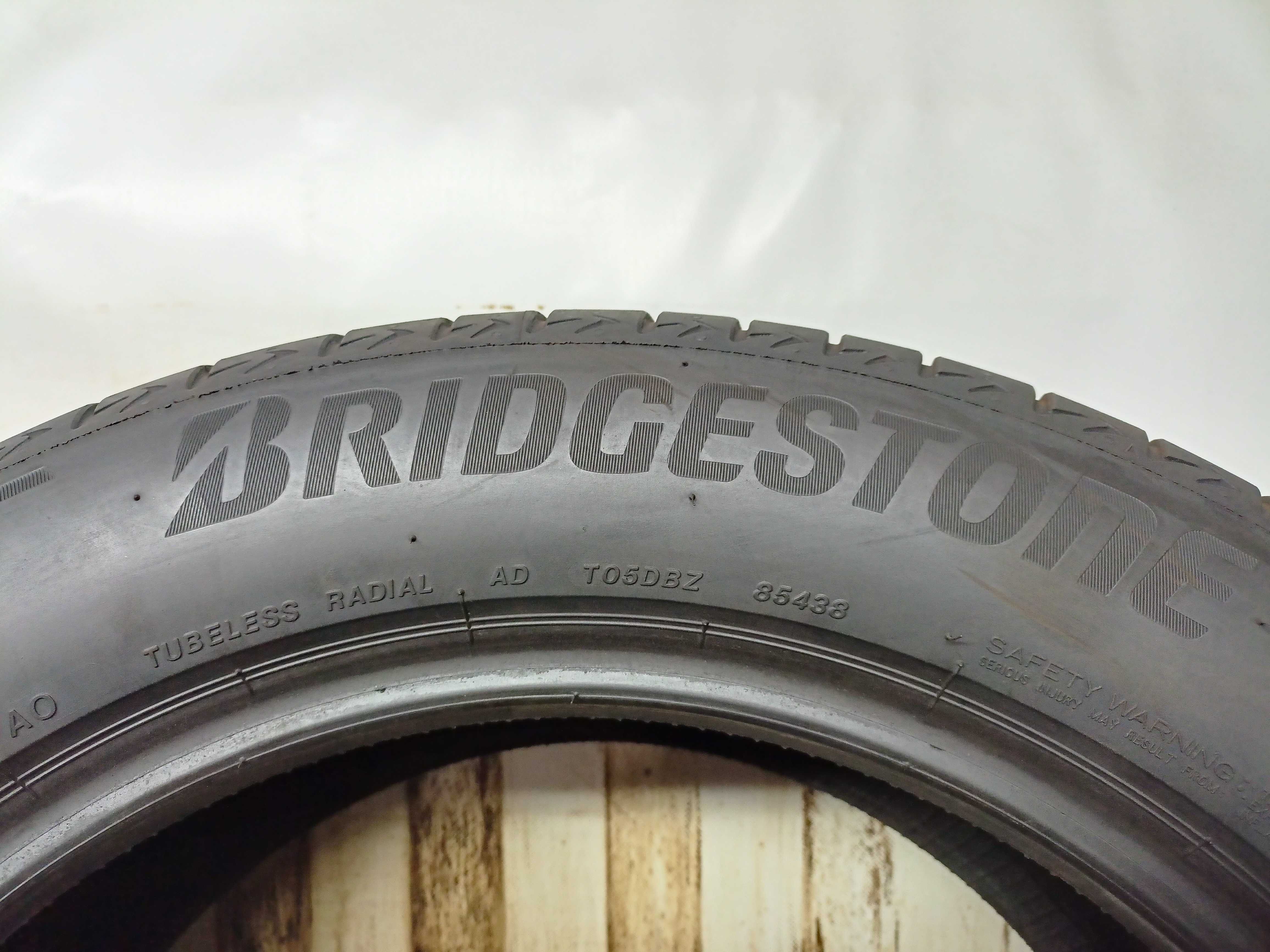 Bridgestone Turanza T005 235/55/18 22r. 100V 2x6,1mm (4115)