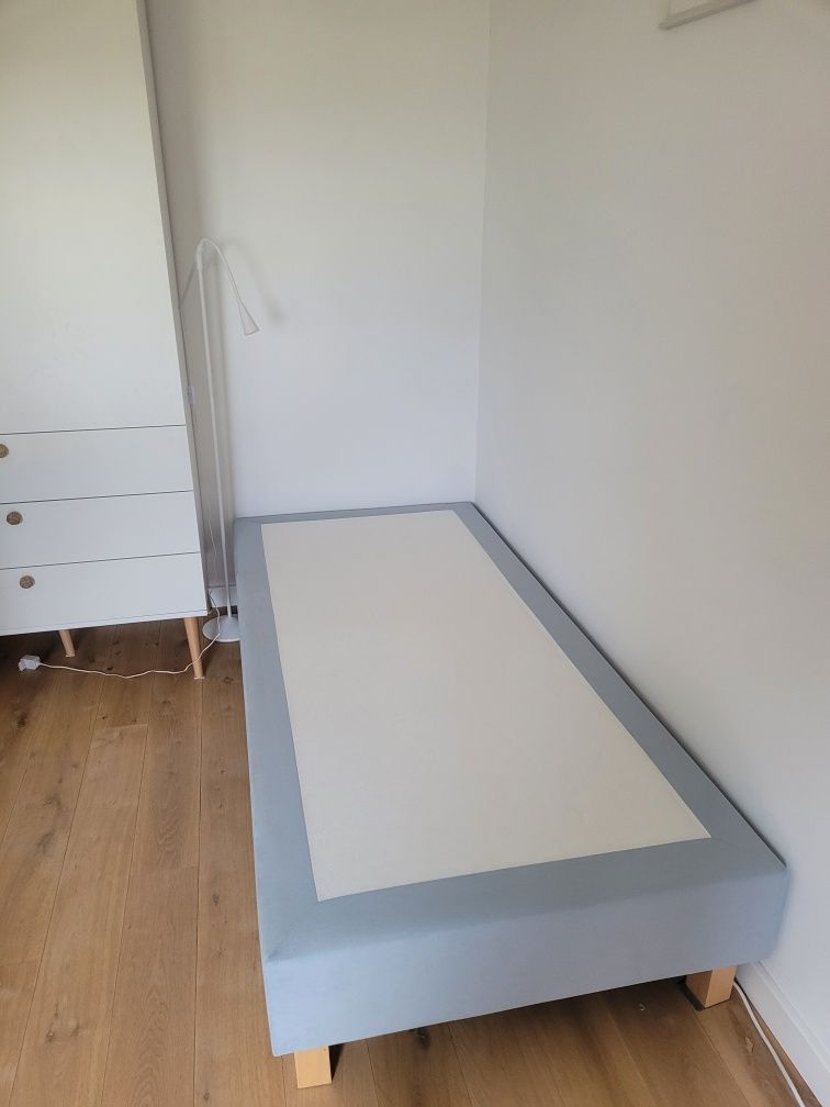 Łóżko tapicerowane 90x200 stan idealny