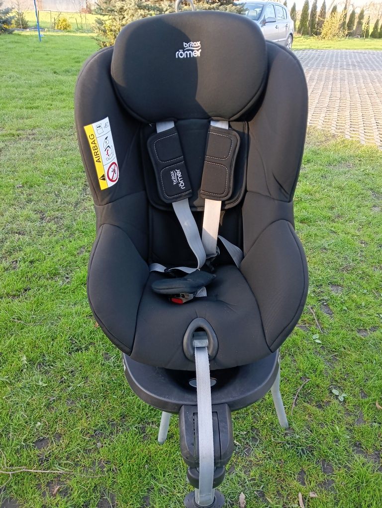 Britax Römer Dualfix2 R obrotowy 360°