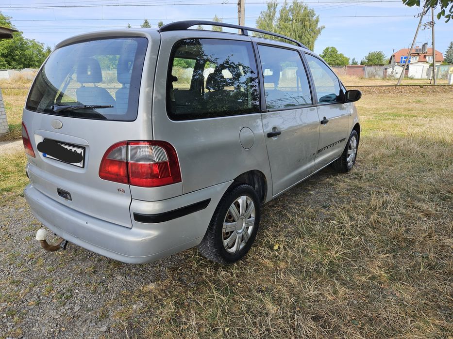Ford Galaxy 2002 рік 1,9 TDi  7 місць для військових