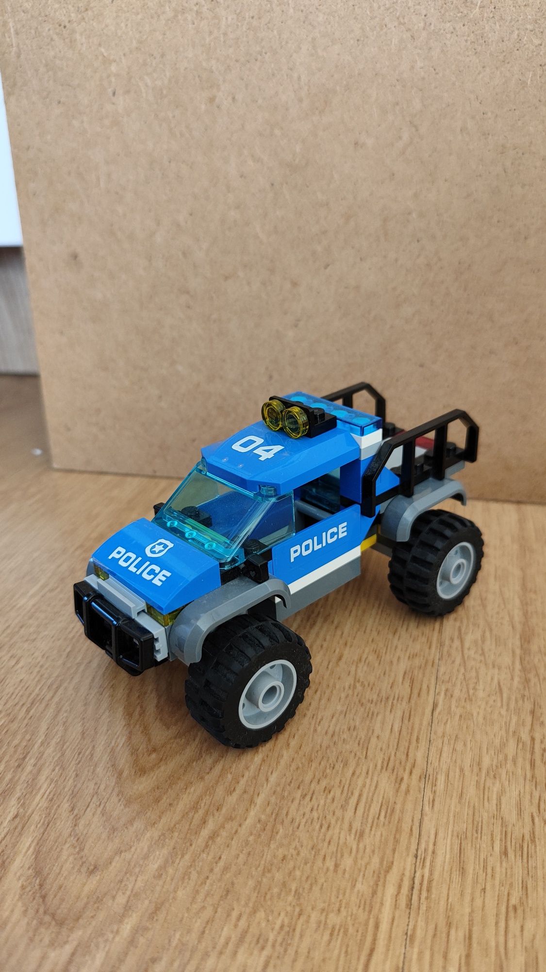 6 pojazdów z LEGO City 60174, 60128
