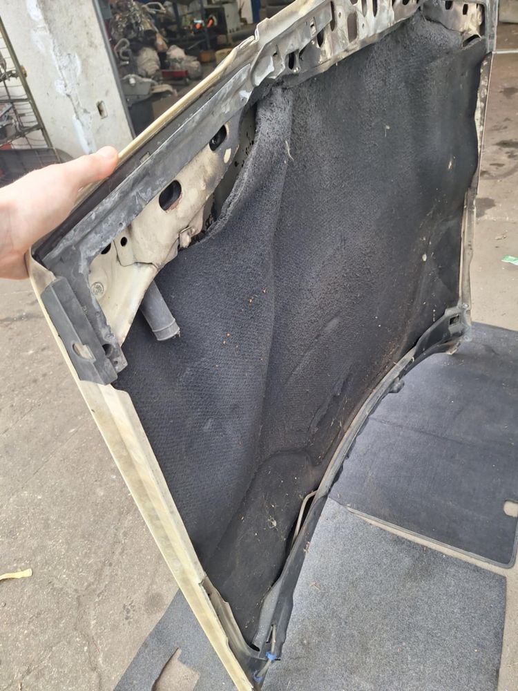 Maska W124 Maska Mercedes 124 Pokrywa Silnika