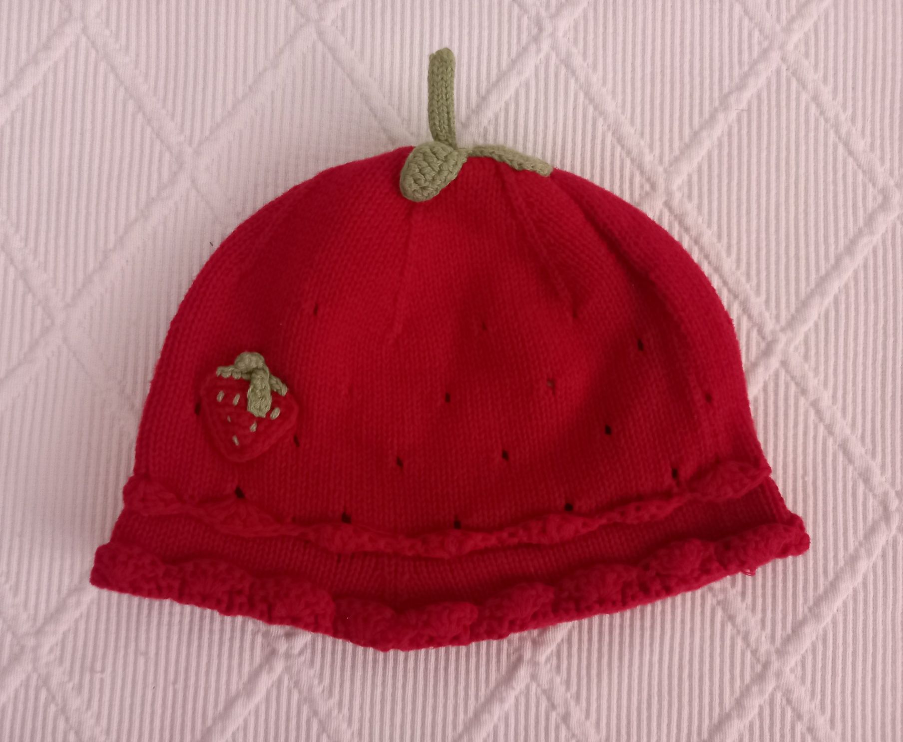 Touca | gorro moranguinho bebé 2-6 meses 100% algodao