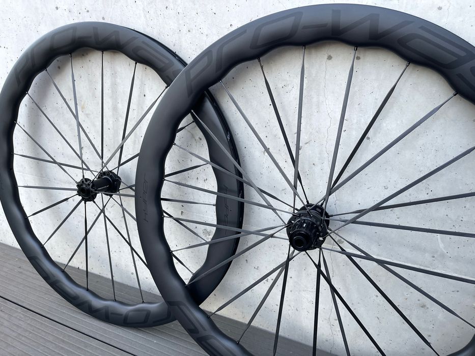 Koła karbonowe carbon szosowe PRO-WAY HYPER 50 1360g szprychy CARBON
