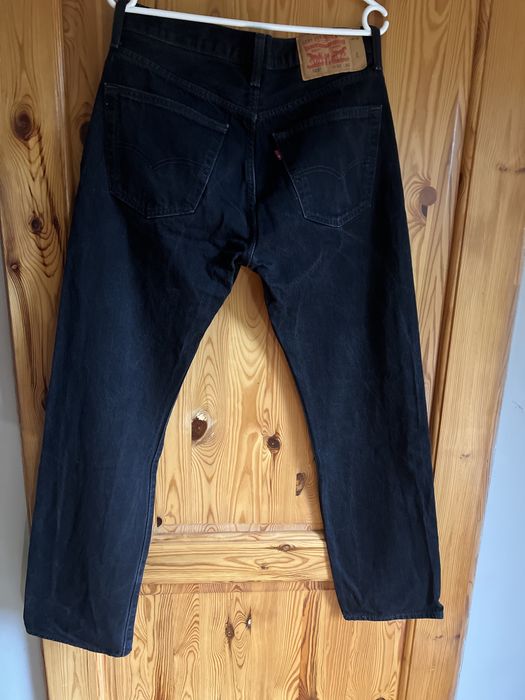 Sprzedam czarne spodnie firmy Levis kultowy model 501 W32 L32