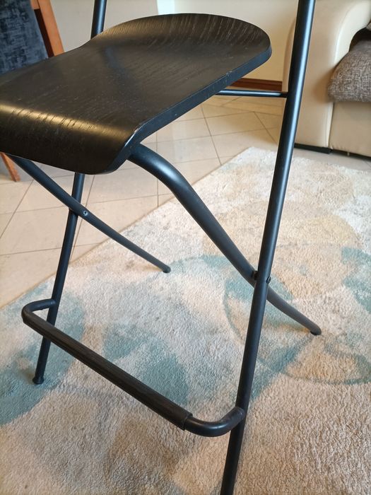 Cadeirão IKEA Franklin preta