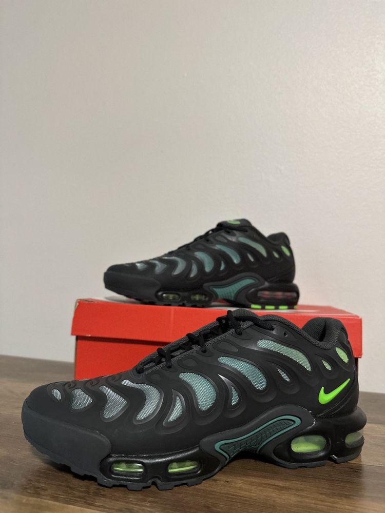 Nike Air Max Plus Drift “Black/Green”