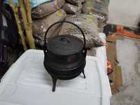 Pote / panela de ferro antiga 3L
