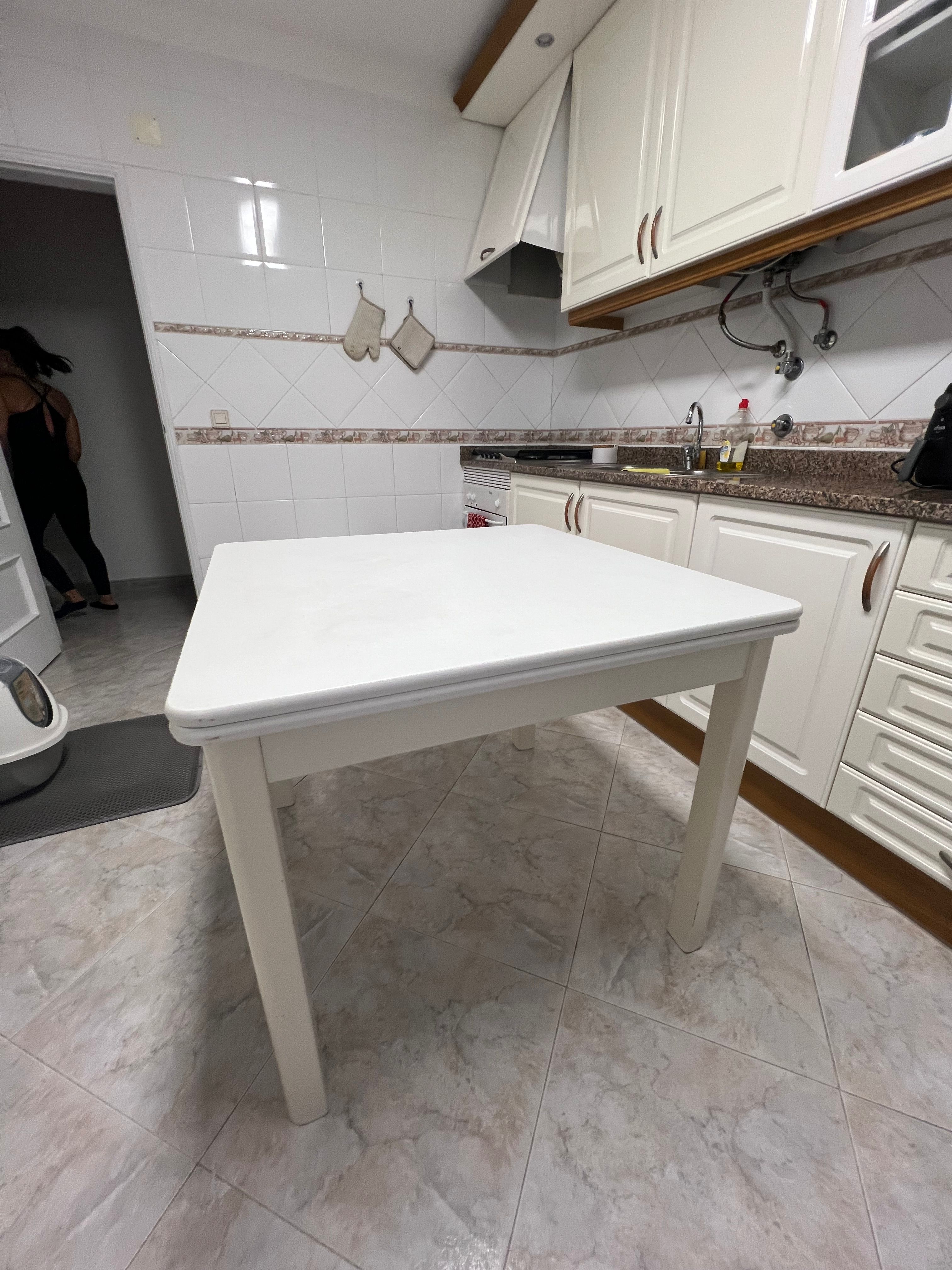 Mesa de Cozinha Extensível