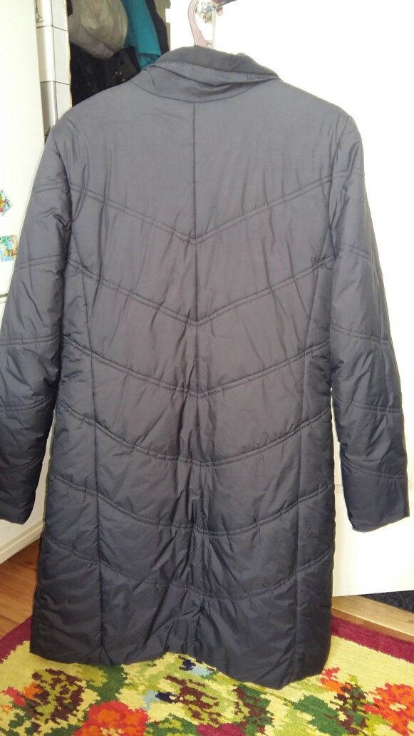 Куртки пальто женские теплые 46-52р.