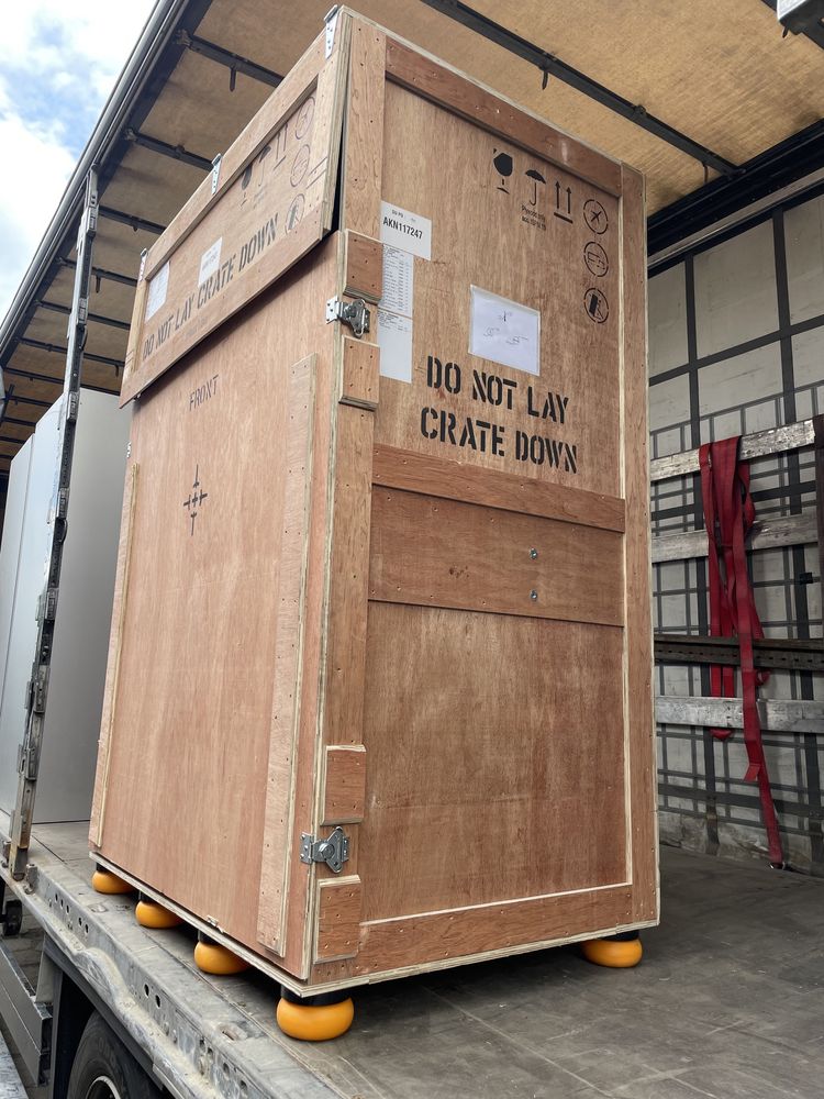 Szafa skrzynia transportowa drewniana mocna solidna