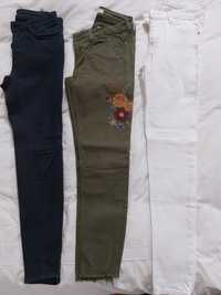 Conjunto de 3 calças de ganga azul, verde e brancas  número 36