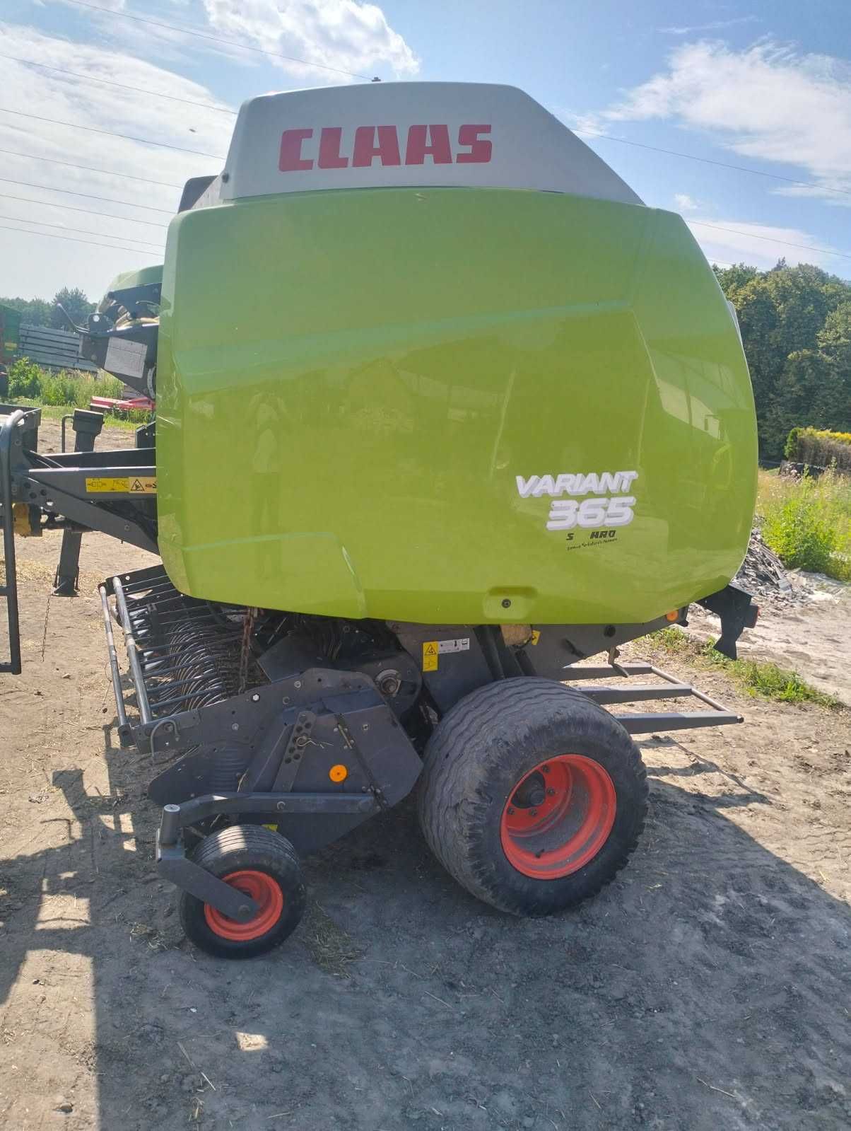 Prasa rolująca Claas Wariant 365 RC