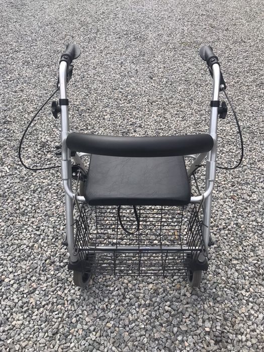 Aluminiowy balkonik chodzik składany
