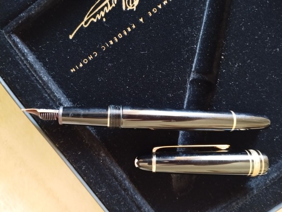 Caneta Mont Blanc ouro 14k