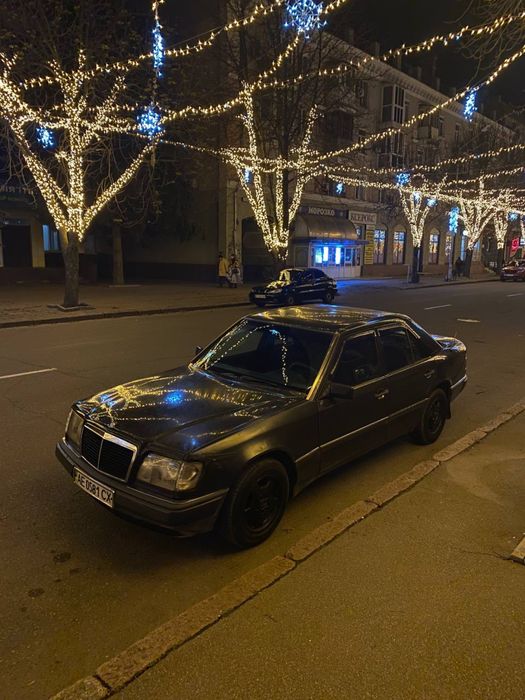 Продам Mercedes 124