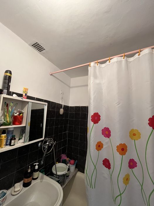 Кімната в двокімнатній