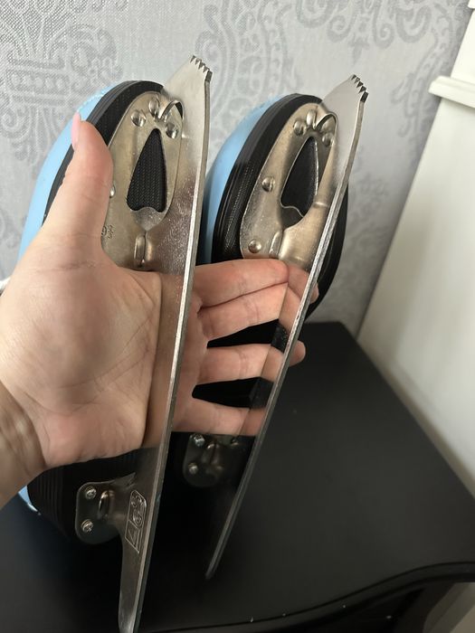 Ковзани коньки Roces 39 розмір