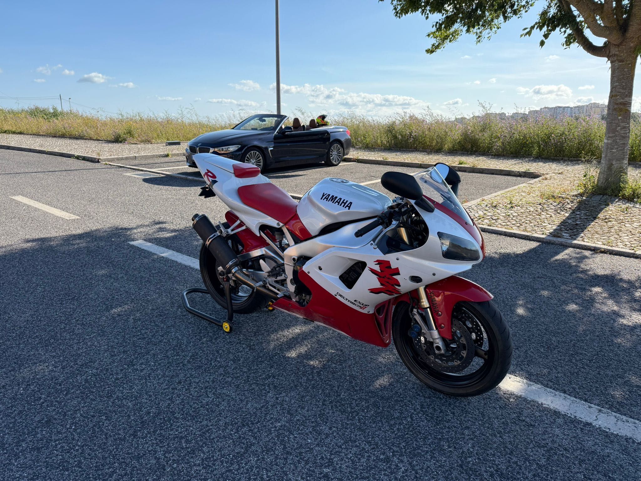 Vendo Yamaha R1 - 1998 - 1st Generation