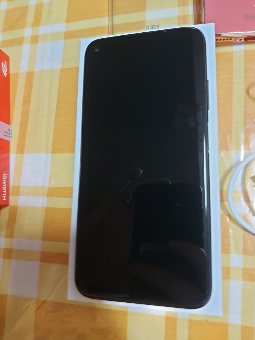 Huawei P40 lite (excelente estado)