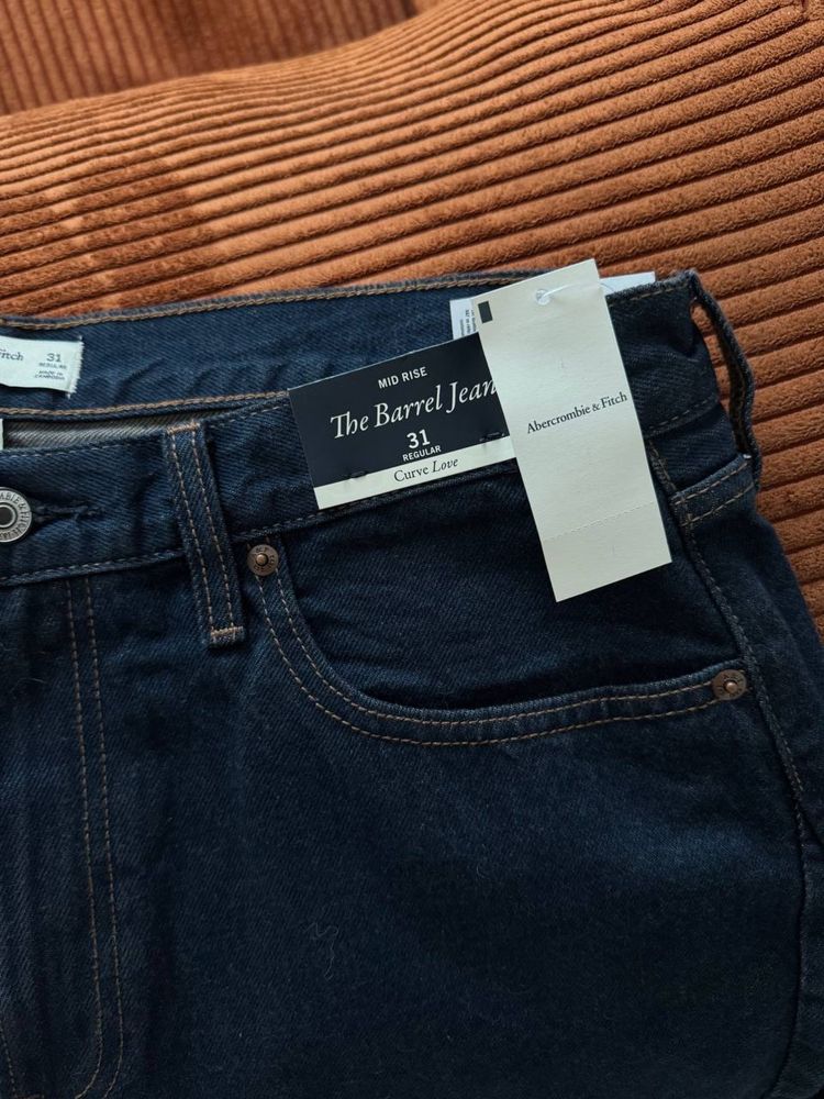 Джинси Abercrombie Barrel