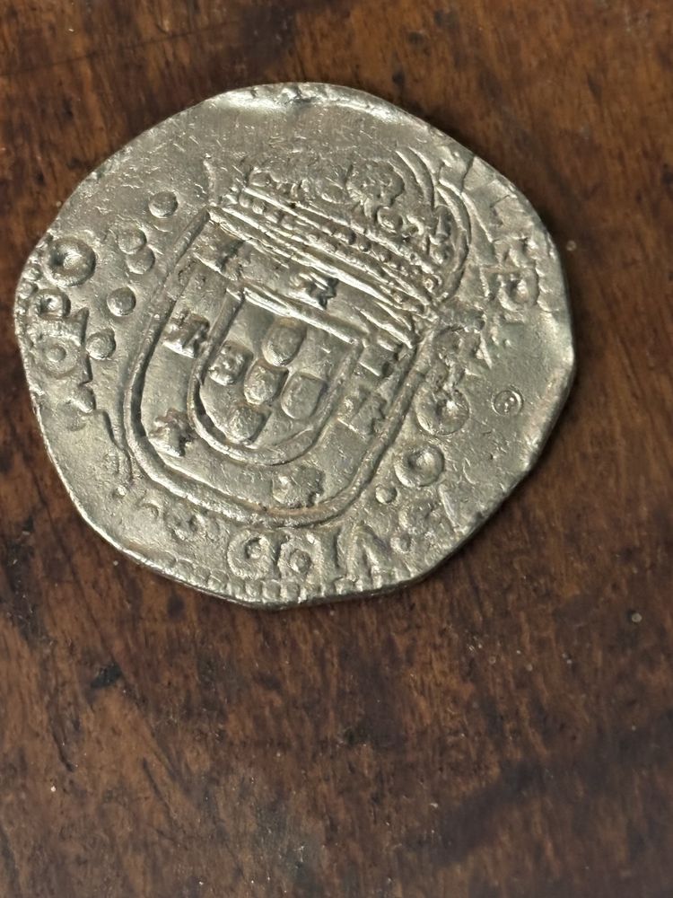 Moeda antiga em otmo estado
