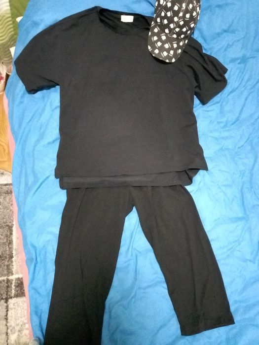 Продам літній трикотажний костюм 46 р