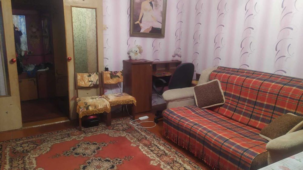 Здаю кімнату для дівчини, працюючої або студентки.Ковалівка