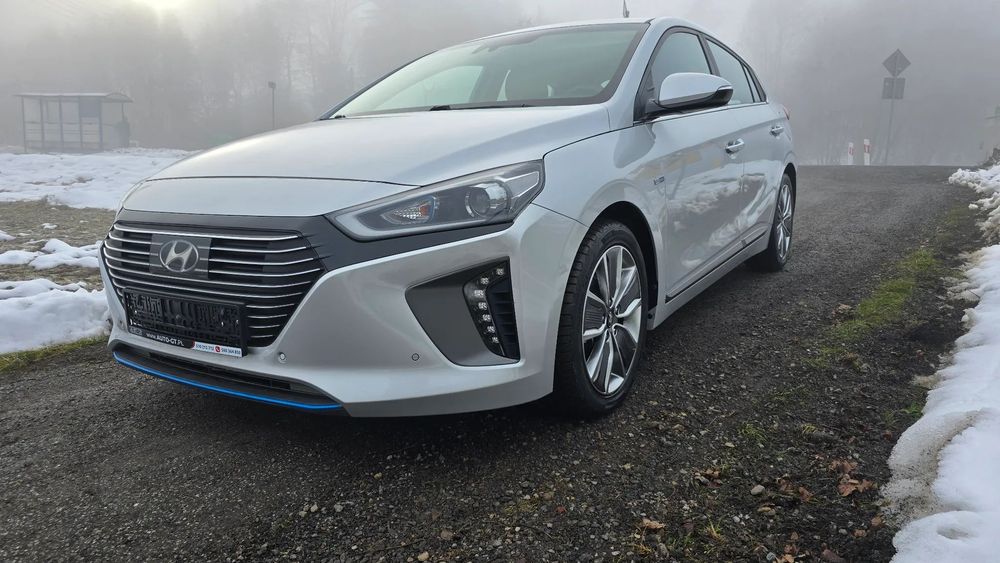 Hyundai IONIQ Hybryda Bogata Wersja Wyposażenia Nagłośnienie Infinity