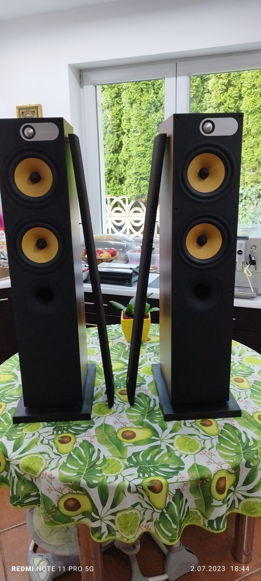 Kolumny Bowers&Wilkins DM 684.
