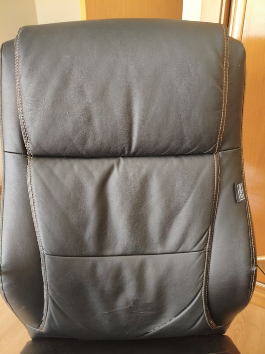 Cadeira de escritório (Staples)