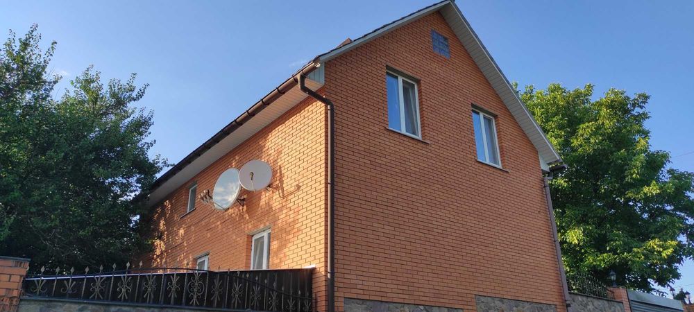 От хозяина. Крюковщина, продажа 2 домов с гаражём и участком