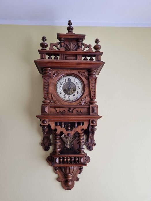 Stary zegar zabytkowy Gustav Becker.