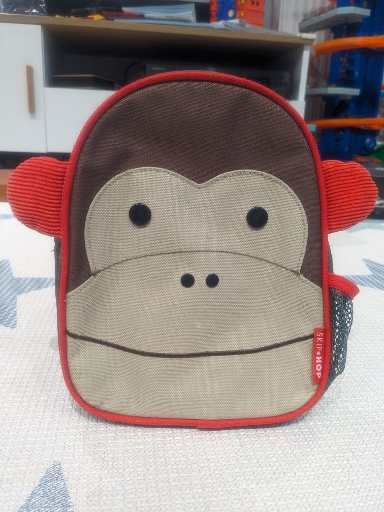 Plecak skip hop zoo baby małpka. Plecak dla przedszkolaka 
Stan bardzo