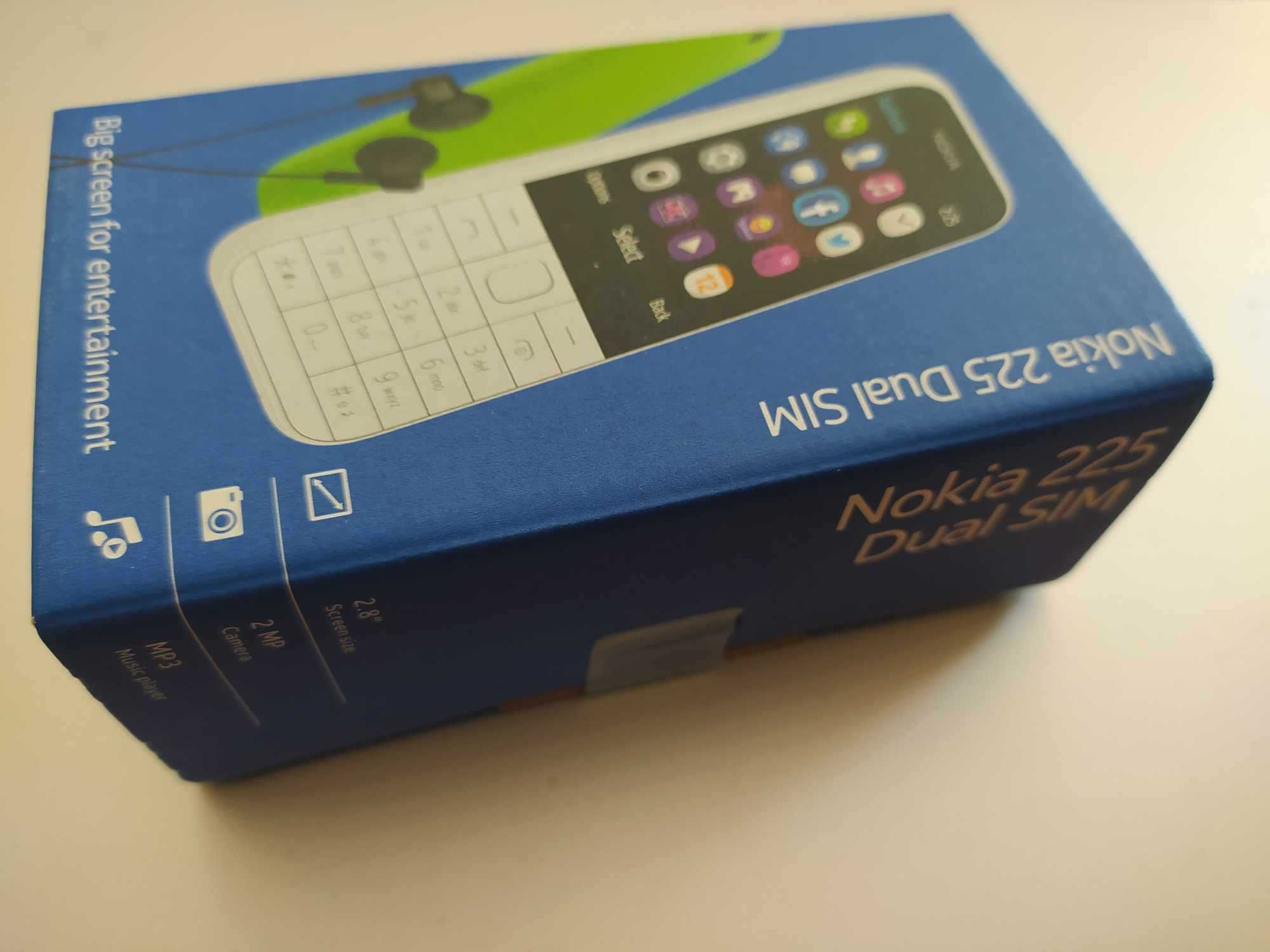 Telefon komórkowy Nokia 225 Dual Sim, nowy, nierozpakowany