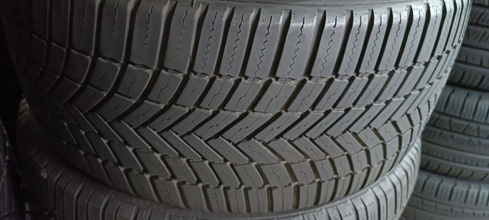 235/35 R19 91Y Bridgestone Weather Control A005 evo M+S шини б/у
