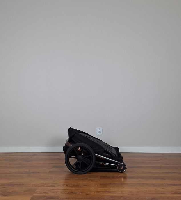 NOWY  Muuvo Quick SE 2 . Fotelik Cybex Cloud Z I-size . Wózek 3w1