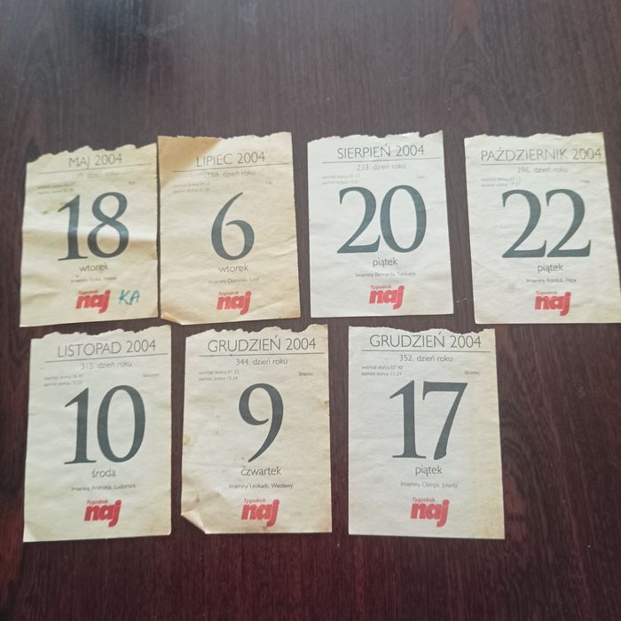 49. Kartki z kalendarza z 2004 - 7 sztuk
