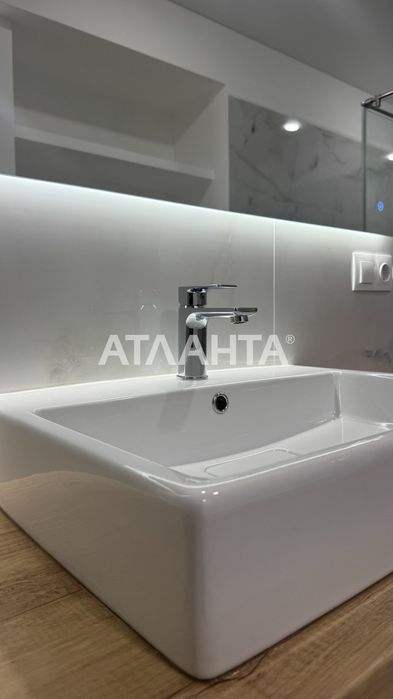 Дом у моря в охраняемом жилом массиве Совиньон